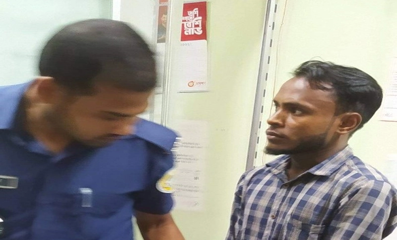 চপ-পেয়াজু নিয়ে প্রধানমন্ত্রীকে কটূক্তি: পুলিশ হেফাজতে যুবক